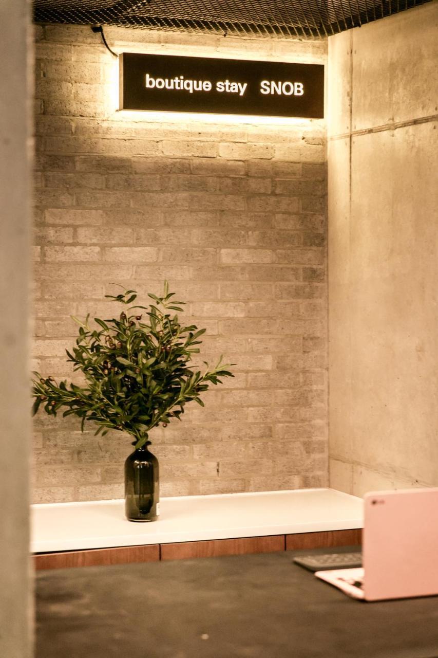 Snob Boutique Stay Сеогвипо Екстериор снимка